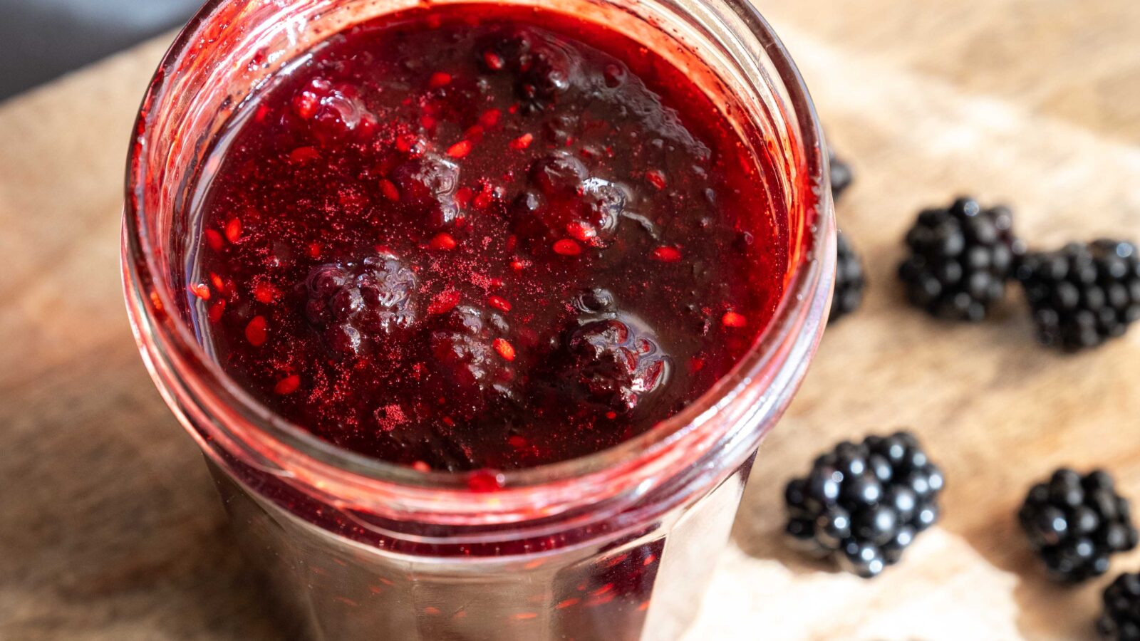 Brombærmarmelade med kardemomme